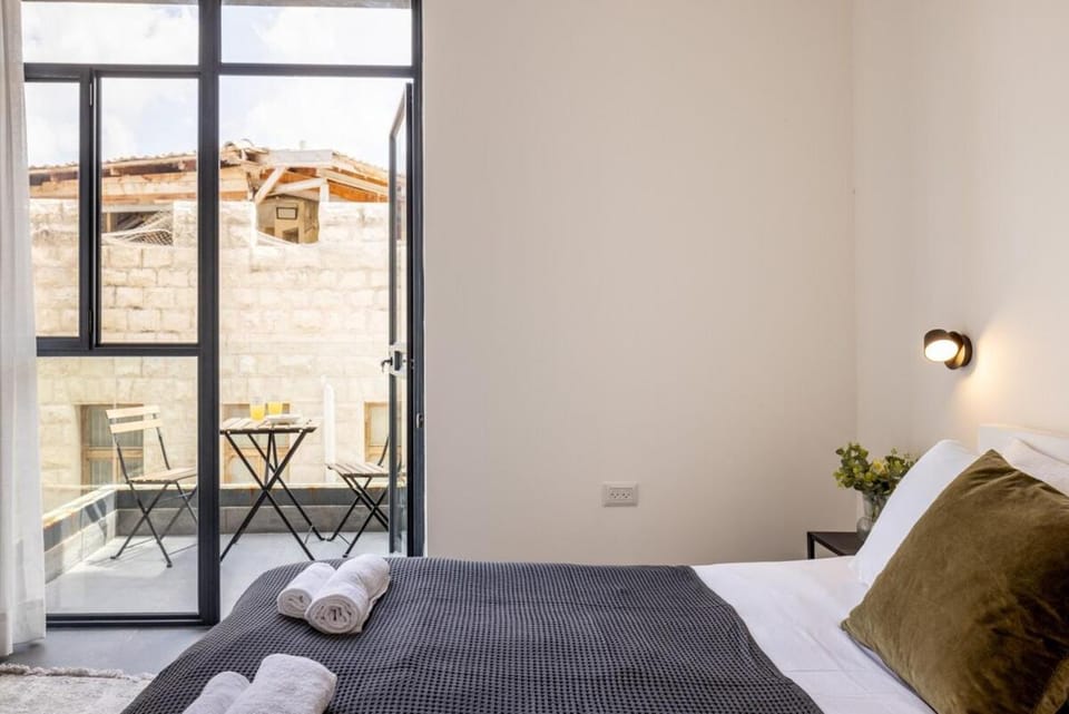 Old Charm & Modern Comfort in Haifa by SeaNRent Apartment in Haifa