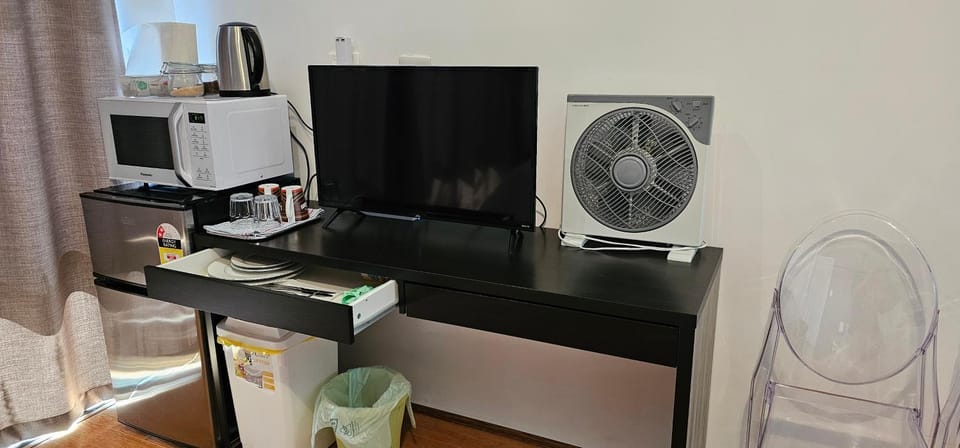 TV and multimedia, Coffee/tea facilities, minibar