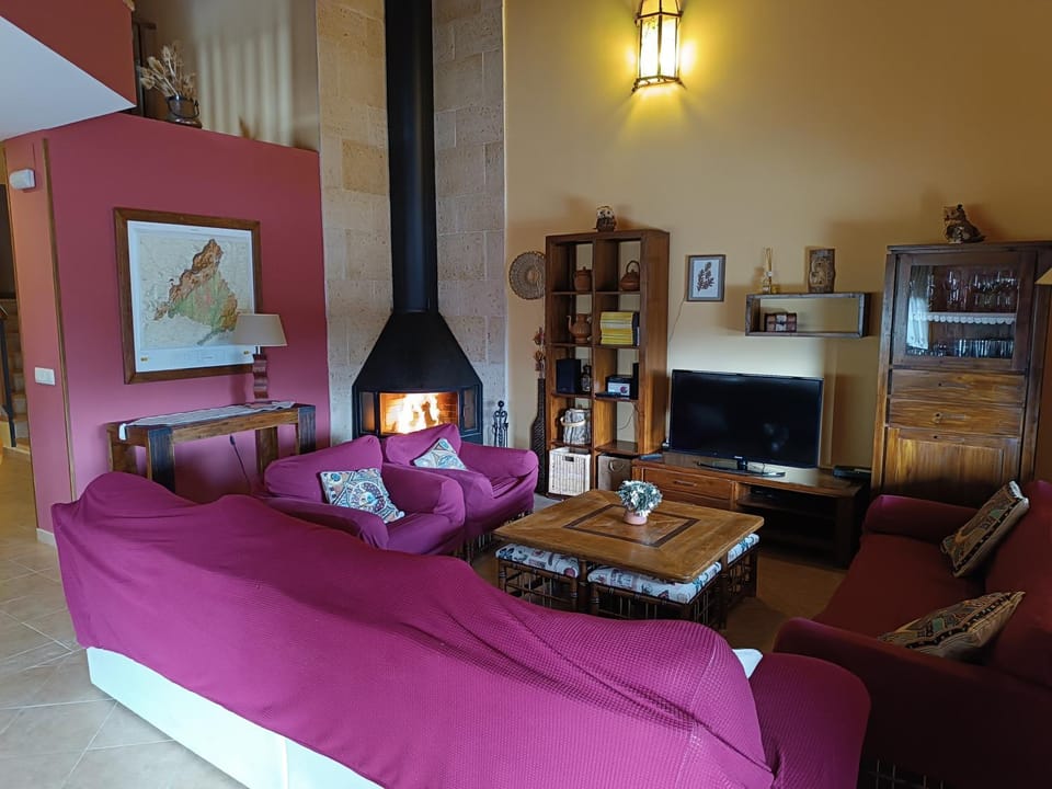 Communal lounge/ TV room