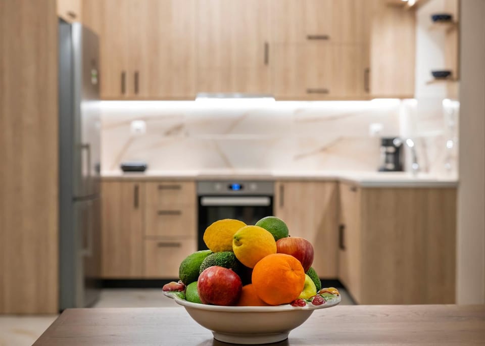 Kitchen or kitchenette, Food and drinks, stove