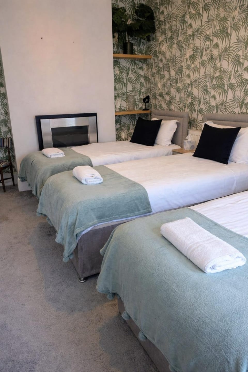 Bournemouth Beach Boutique with Hot Tub - Close to Beach and Town Centre House in Bournemouth