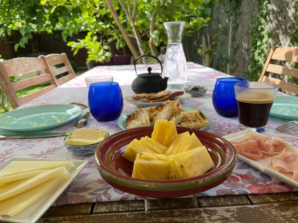 Balcony/Terrace, Breakfast, Continental breakfast