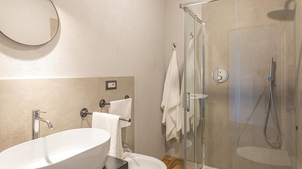 CASALE THE PLACE 6&2, Emma Villas Villa in Umbria