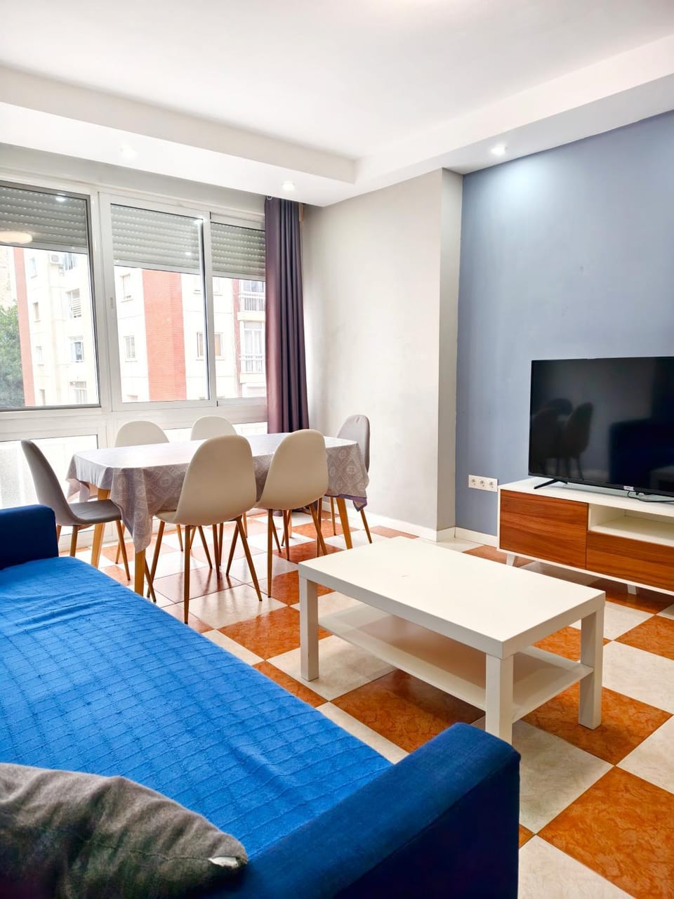 Communal lounge/ TV room, TV and multimedia, Living room