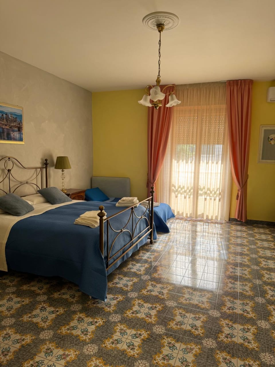 HOME SWEET, You will feel at home! Apartment in Campania