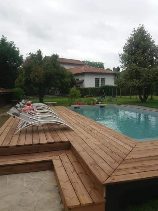 Maison Basque (24 pers) House in French Basque Country