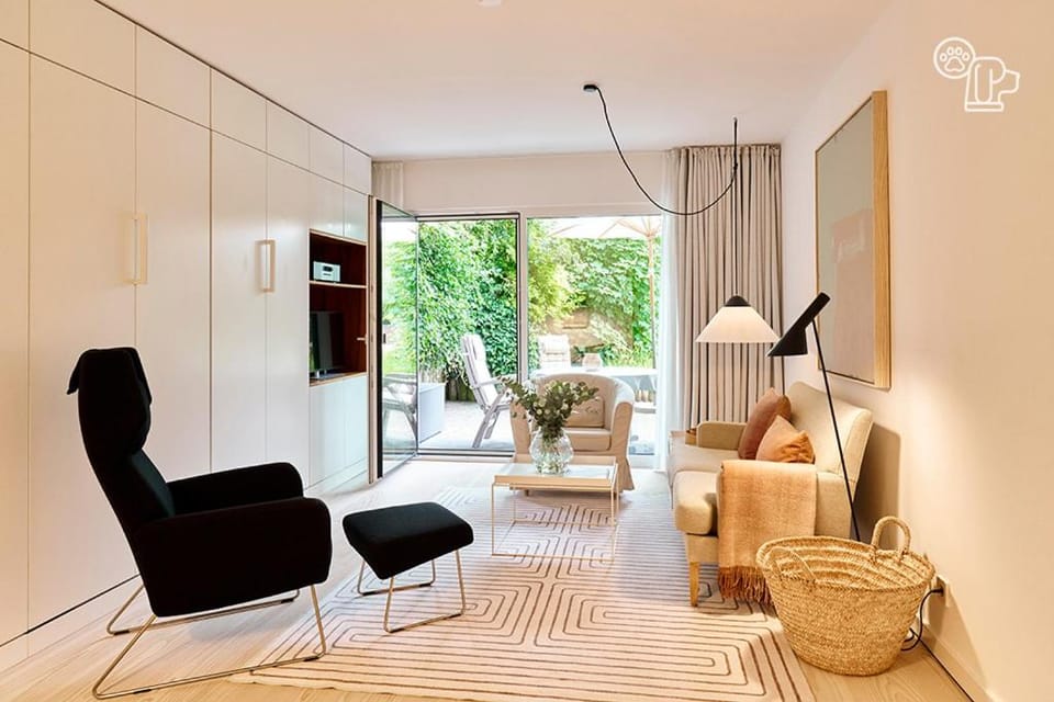 TV and multimedia, Living room, Seating area