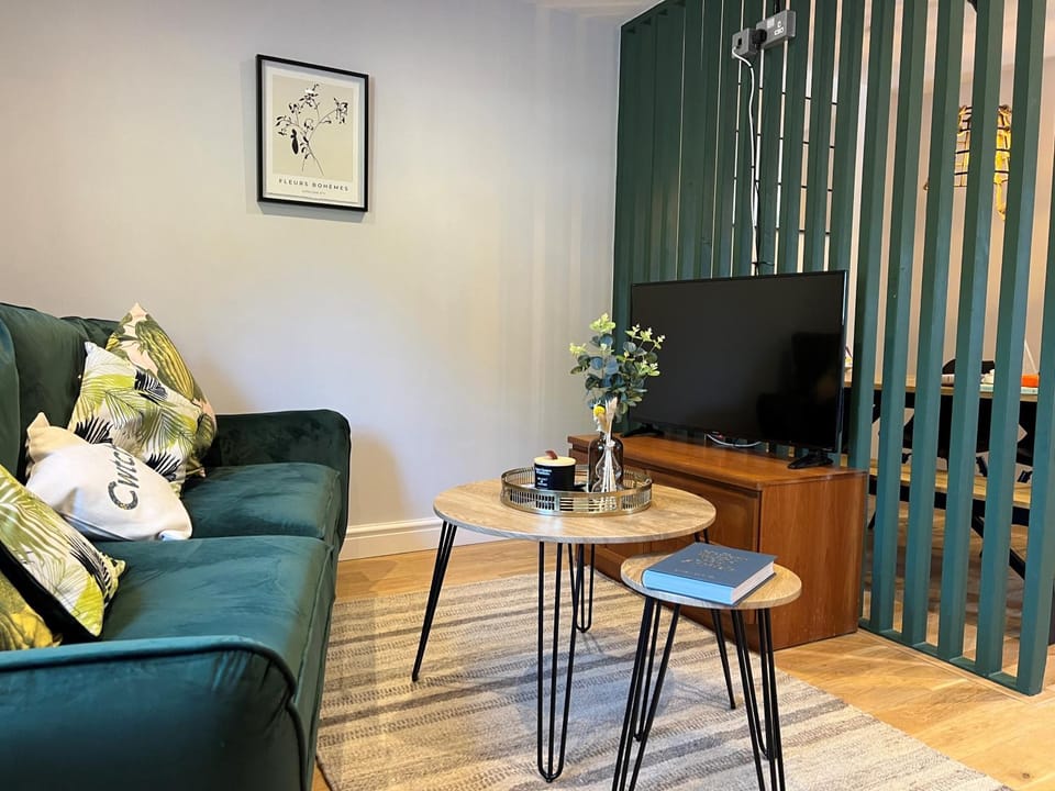 Seating area, Evening entertainment