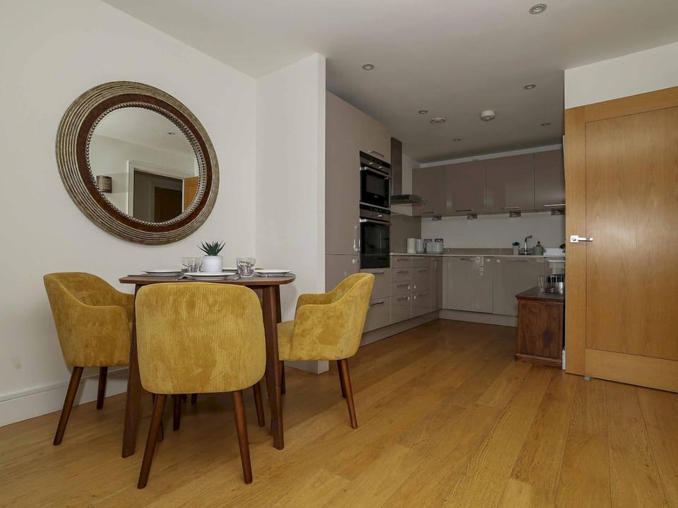 Kitchen or kitchenette, Other, Dining area