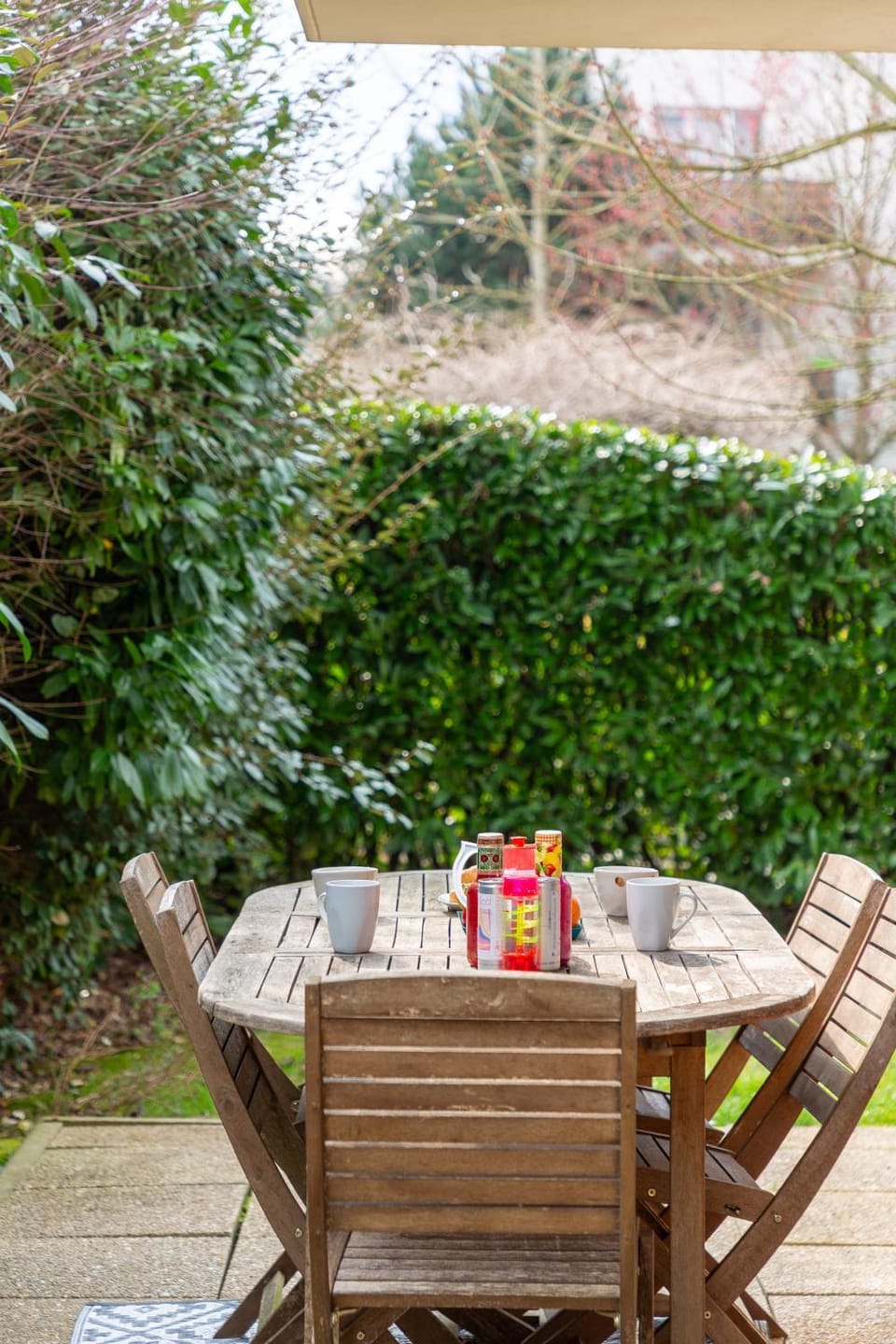 Patio, Spring, Garden, Dining area, Garden view