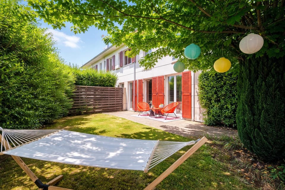 Garden, Garden view