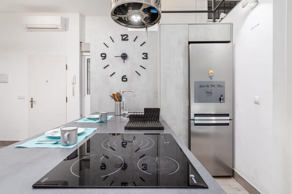 Gran Parque Huelin Apartment in Malaga