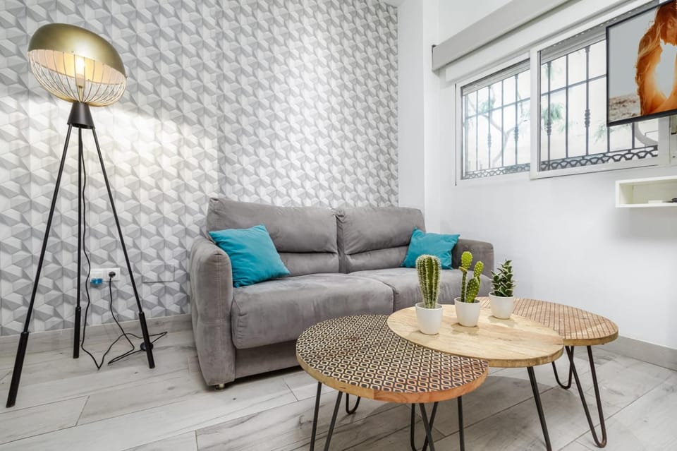 Gran Parque Huelin Apartment in Malaga