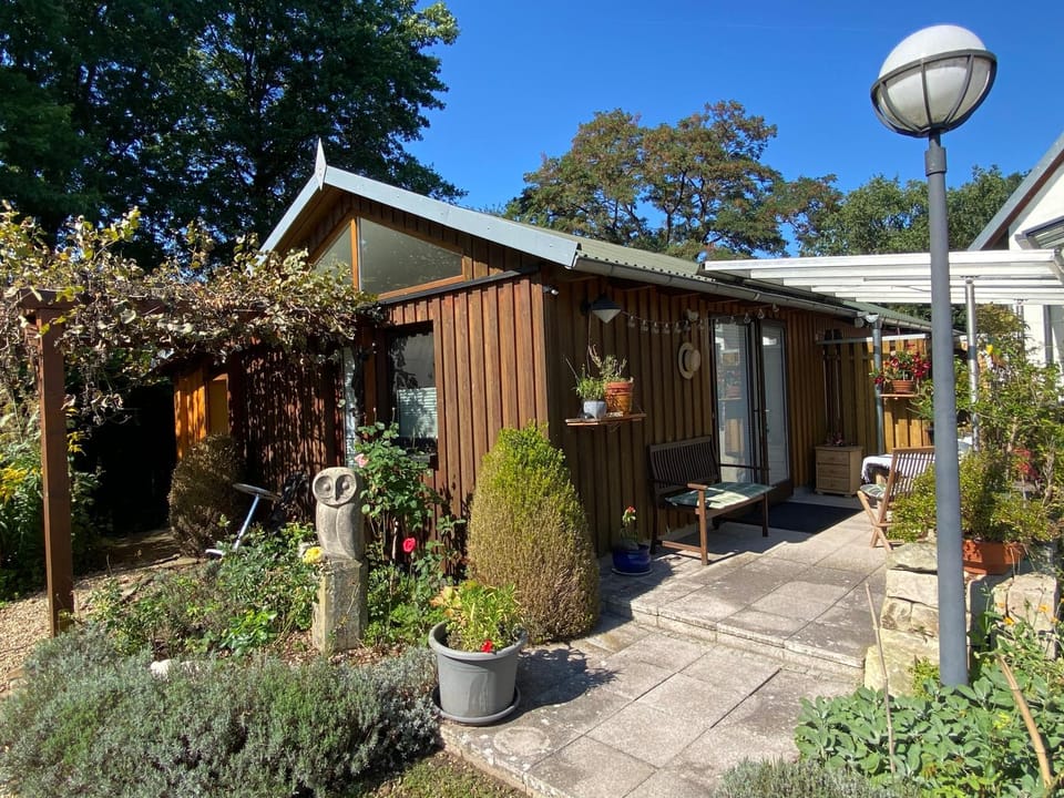 Property building, Garden, Balcony/Terrace