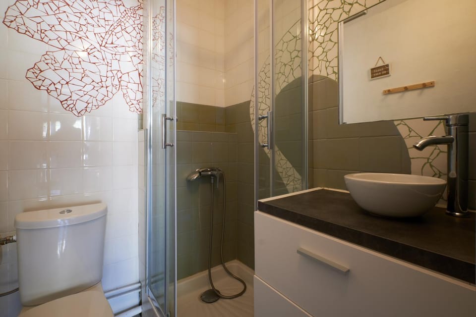 Bathroom, Living room