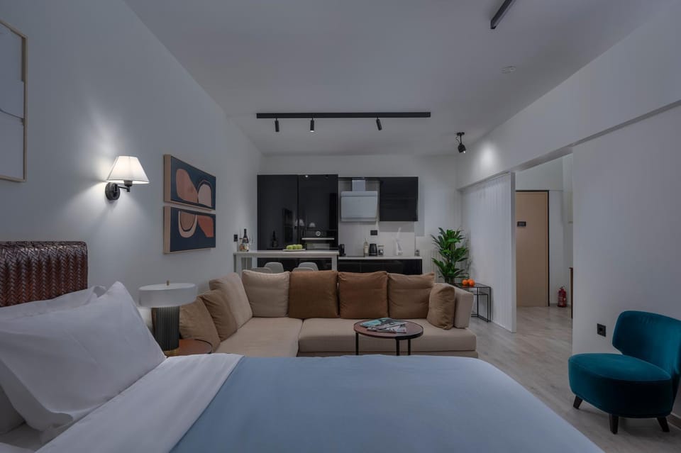 Embassy Elegant Suite Apartment in Thessaloniki