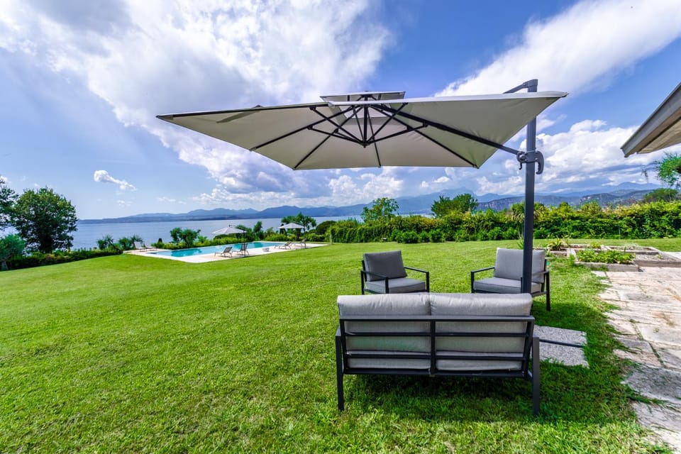 Villa Roccolo Villa in Lake Garda