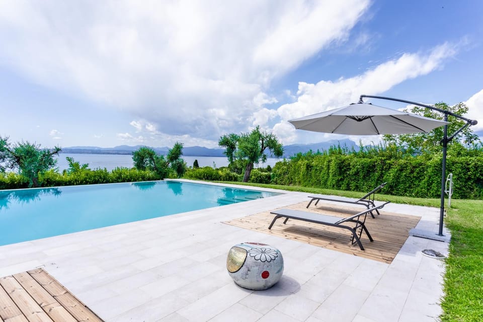 Villa Roccolo Villa in Lake Garda