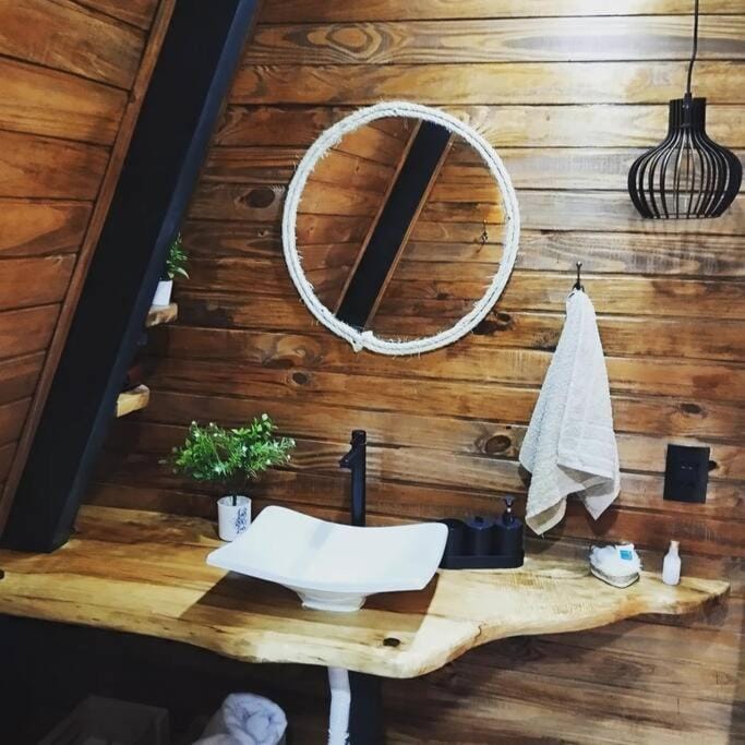 Bathroom, towels