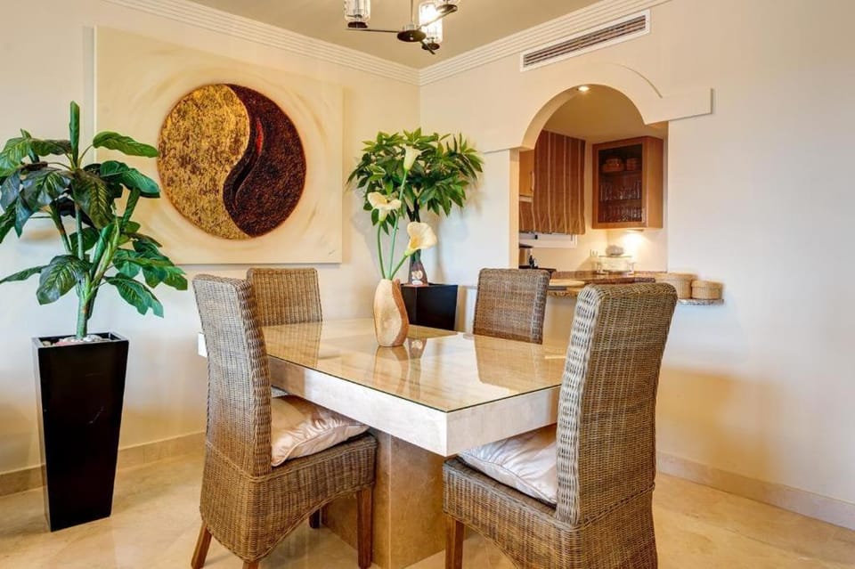 Frontline Beach Apartment - Sinfonia del Mar Apartment in Costa del Sol