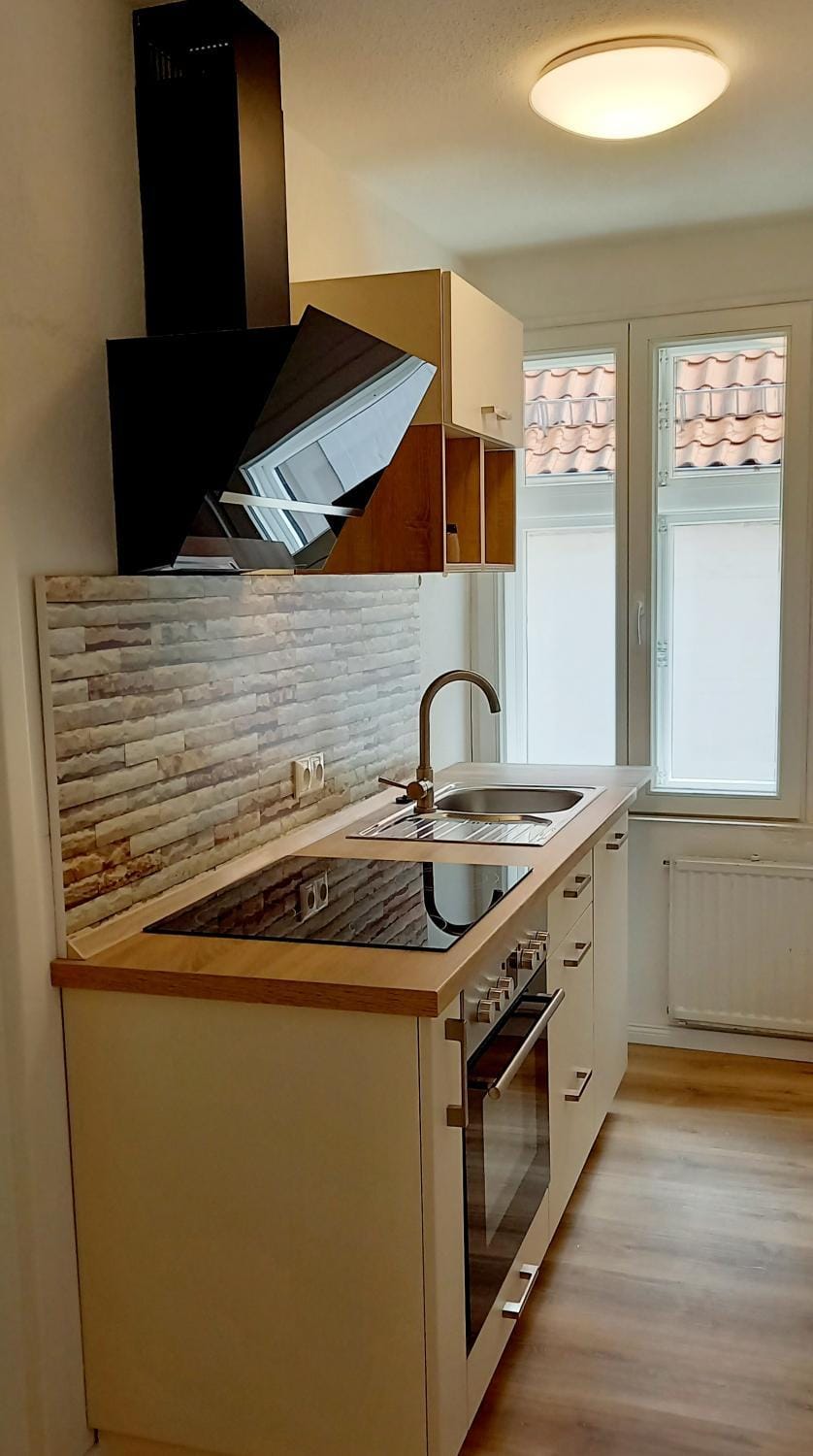 pet friendly, stove