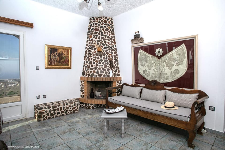Living room, Seating area, fireplace, flat iron