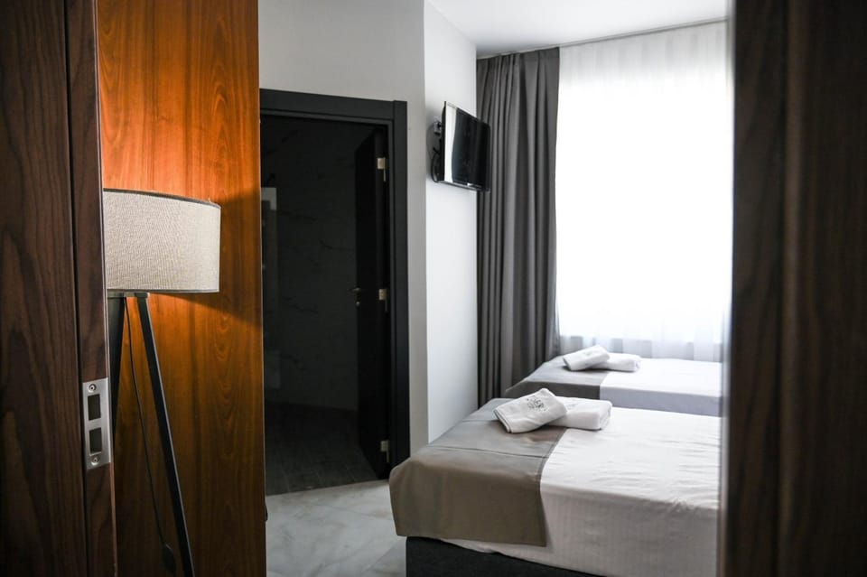 Bed, Bedroom, wardrobe