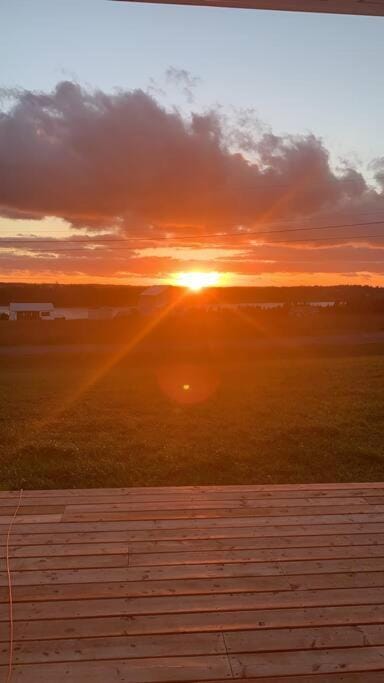 Bela Vista Getaway - PEI Tourism License #1201185 House in Prince Edward County