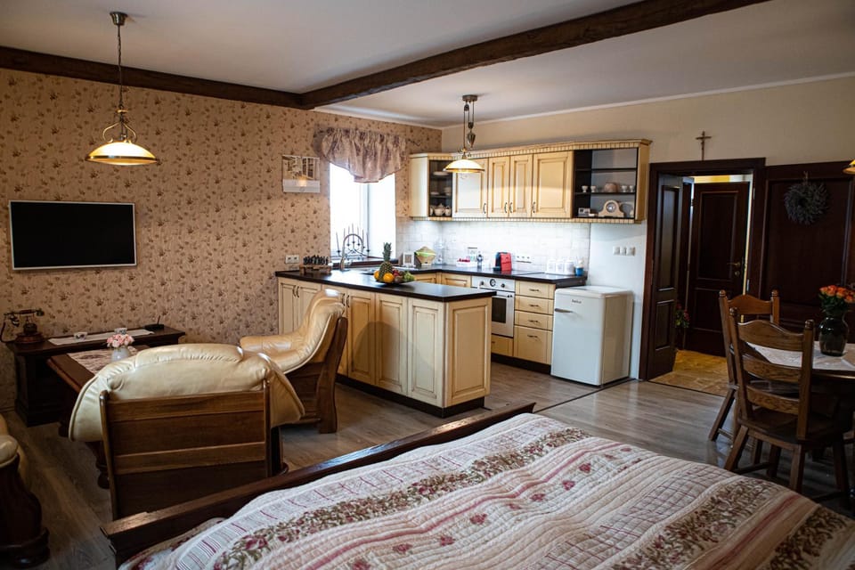 Kitchen or kitchenette, Photo of the whole room