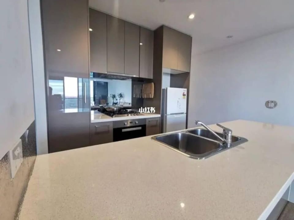 Quiet CBD 3b2b apartment + free parking Apartment in Melbourne