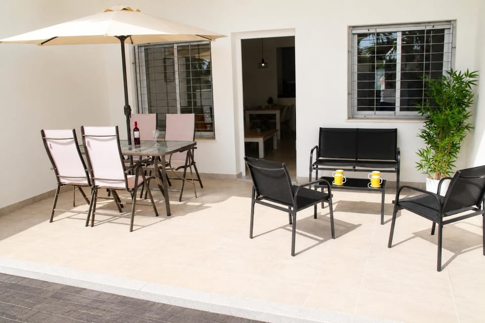 Patio, Day, View (from property/room), Balcony/Terrace, Seating area