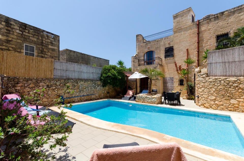 Spring, Day, On site, Swimming pool, Swimming pool