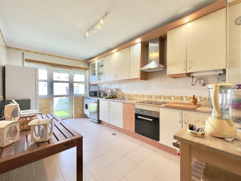 Kitchen or kitchenette, Dining area, dishwasher, minibar, pet friendly, stove, toaster