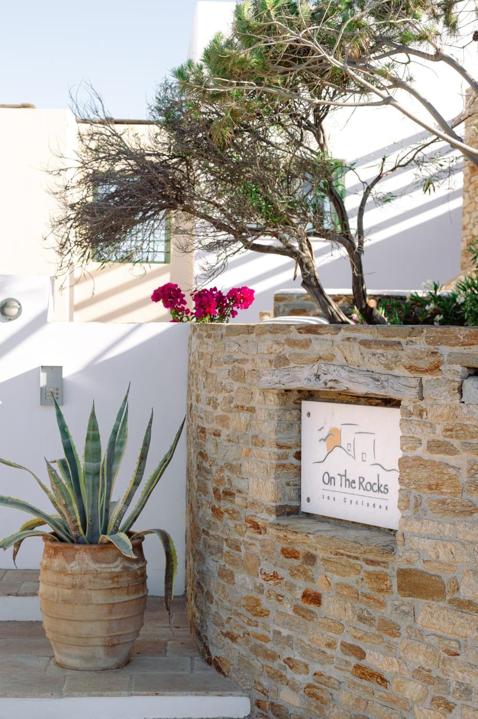 Facade/entrance, Property logo or sign, Logo/Certificate/Sign