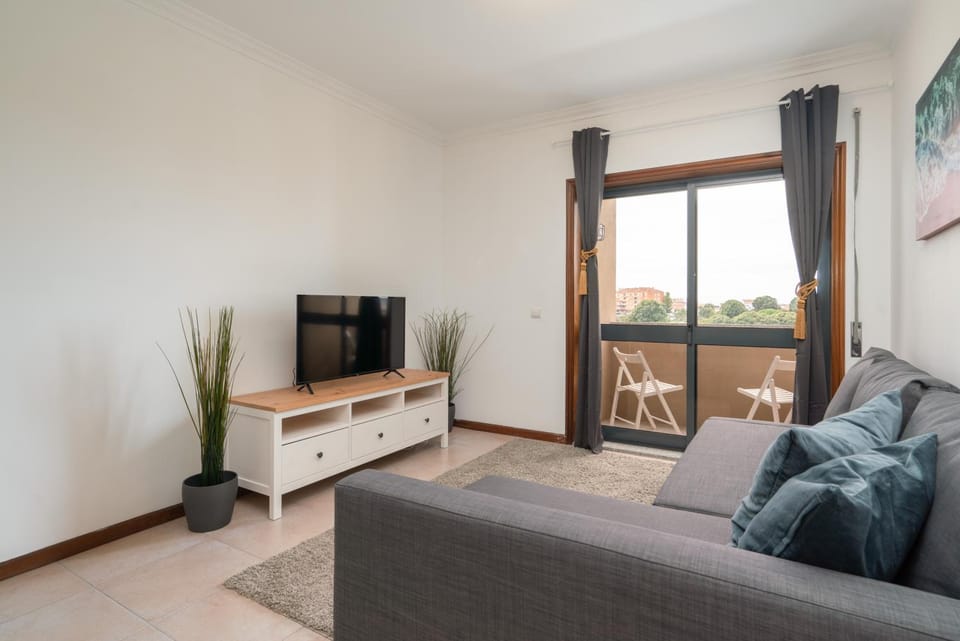 Communal lounge/ TV room, Living room, Seating area
