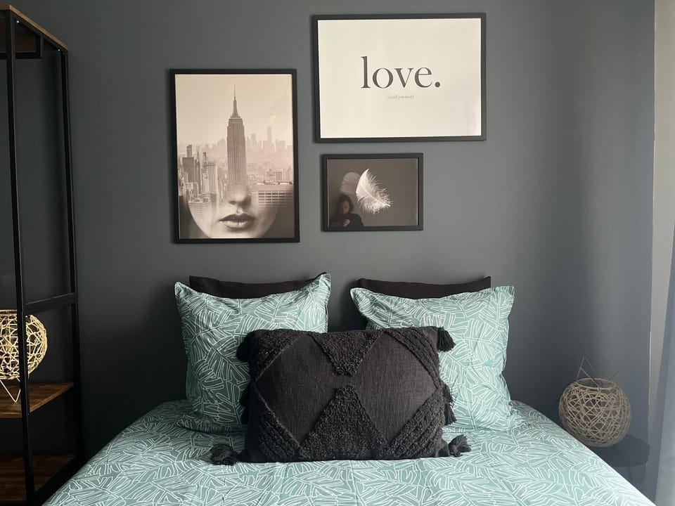 Appart XXL -10 pers - 2 Pkg - 10 mn Paris Apartment in Île-de-France