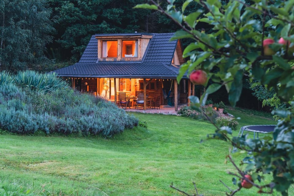 Property building, Natural landscape, Garden, Garden, Garden view