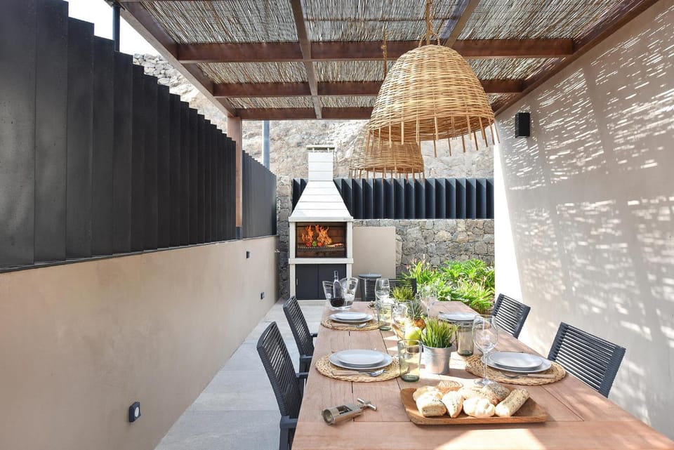 BBQ facilities, Balcony/Terrace, Dining area
