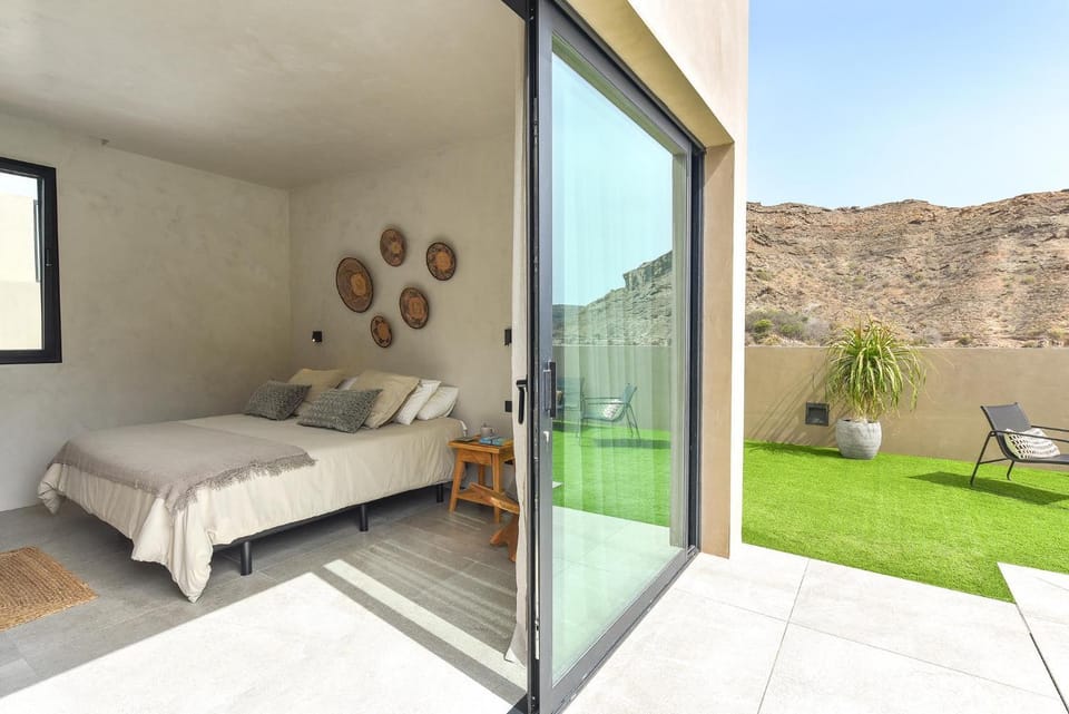 Garden, Balcony/Terrace, Bedroom