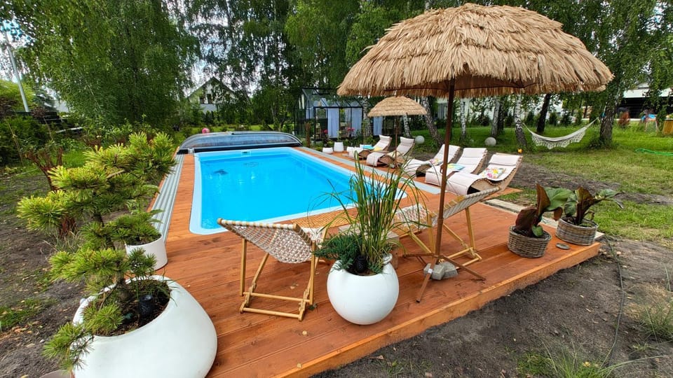 Day, Garden, Garden view, Pool view, Swimming pool, sunbed