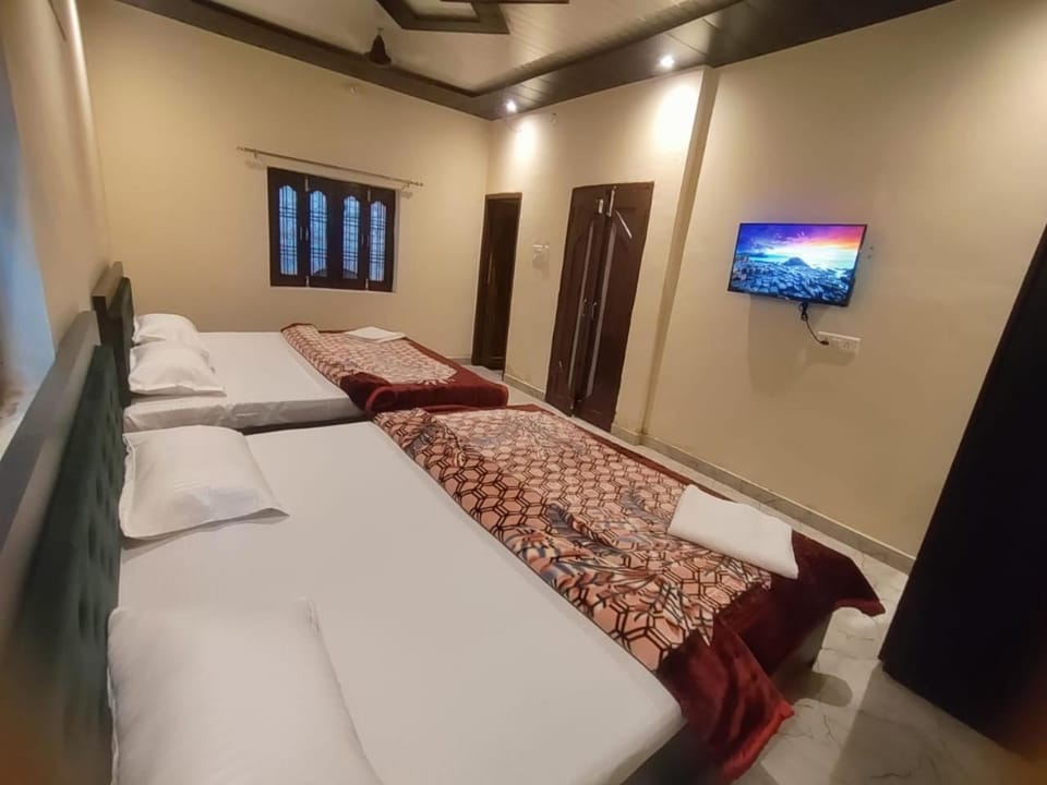 Raghuvanshi Paying Guest House Bed and Breakfast in Varanasi
