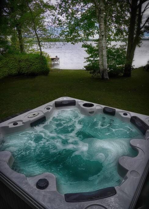 Hot Tub, River view