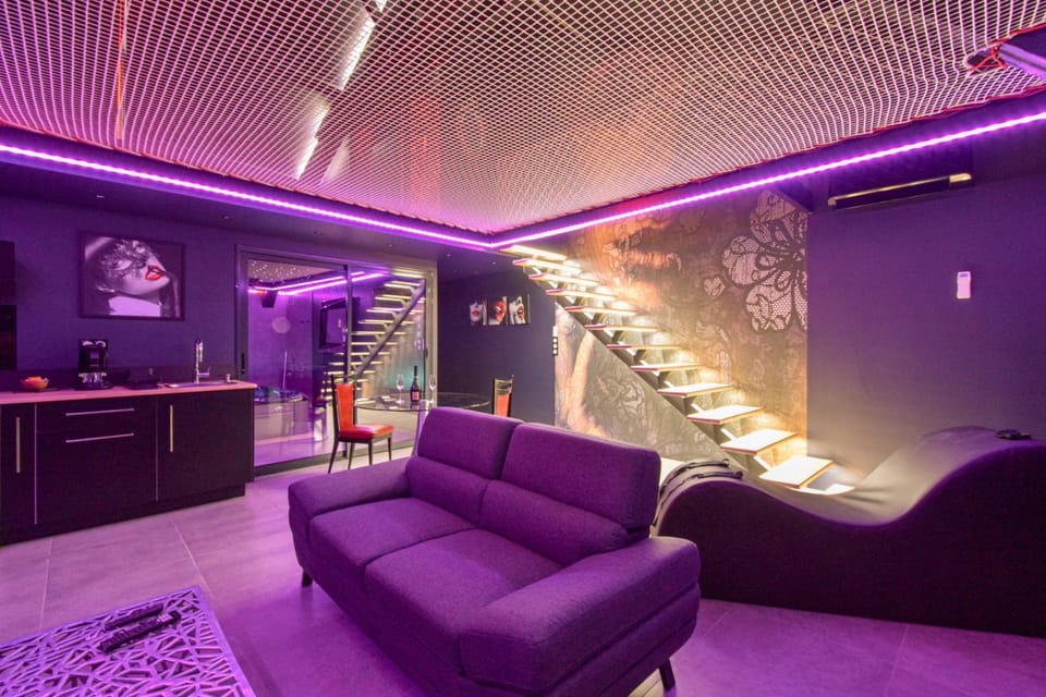 Espace évasions Loft love LOVE ROOM Apartment in Toulouse