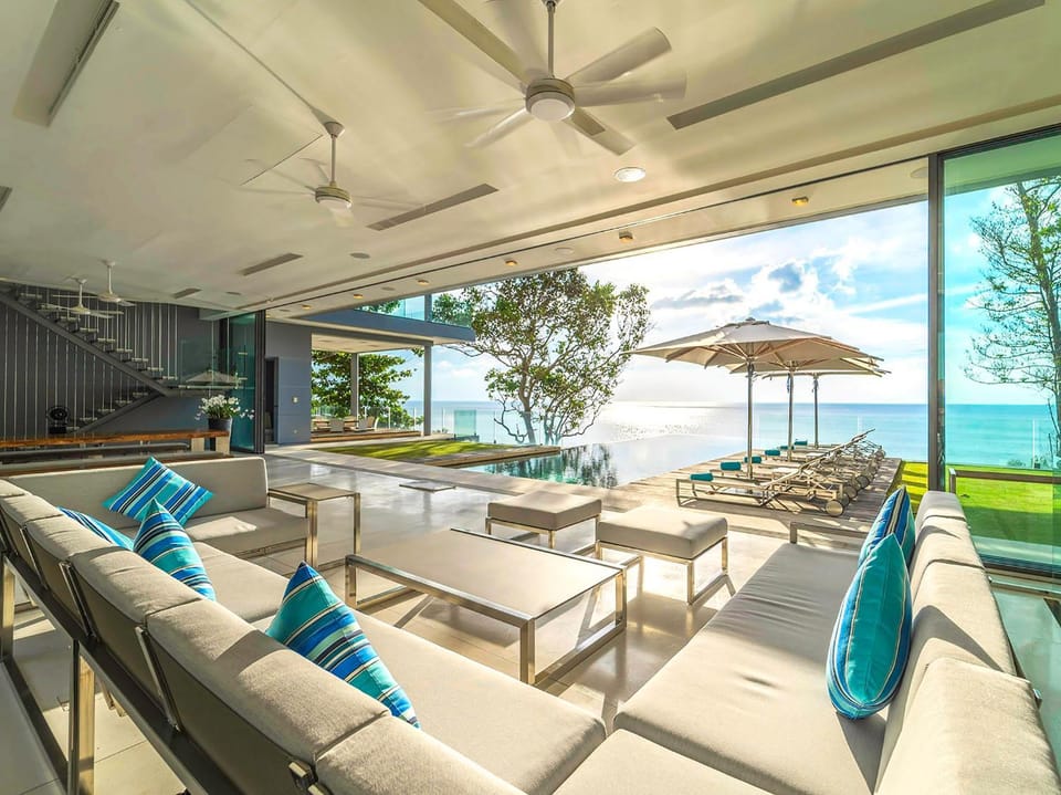 Balcony/Terrace, sunbed