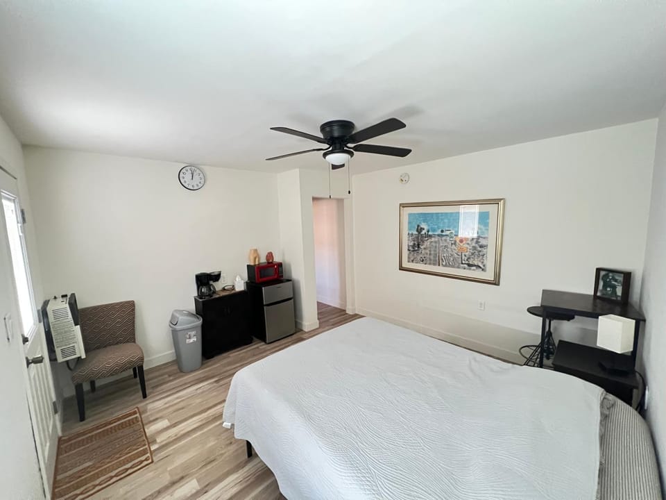 Little Betty's Casita Bed and Breakfast in Torrance