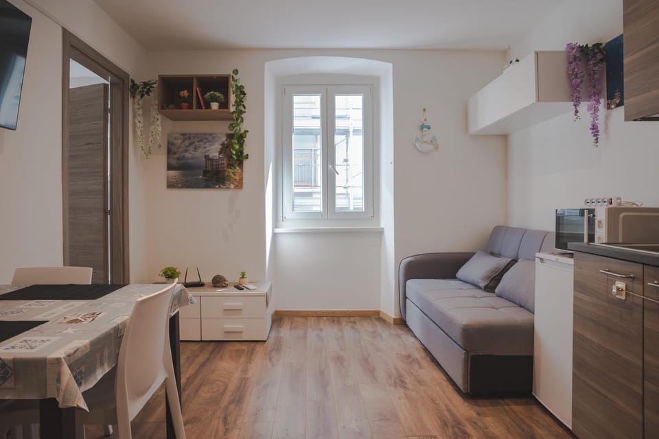 [Largo Barriera] Elegant Apartment *Netflix+WiFi* Apartment in Trieste
