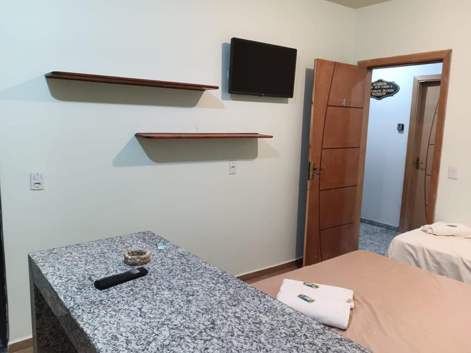 Bed, TV and multimedia, Kitchen or kitchenette, Photo of the whole room, Bedroom, towels, wardrobe