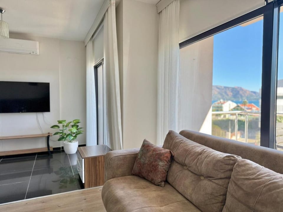 Deniz Manzaralı, Plaja 100 Metre, Luks Daire 3 Apartment in Marmaris