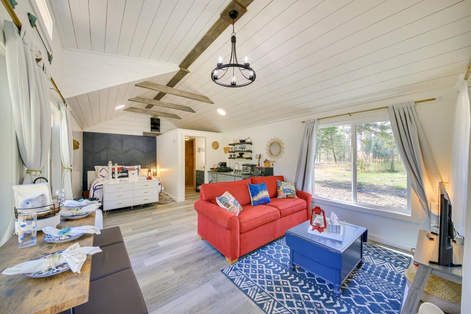 Eureka Vacation Rental: Steps to Creek & Fishing! Apartment in Idaho