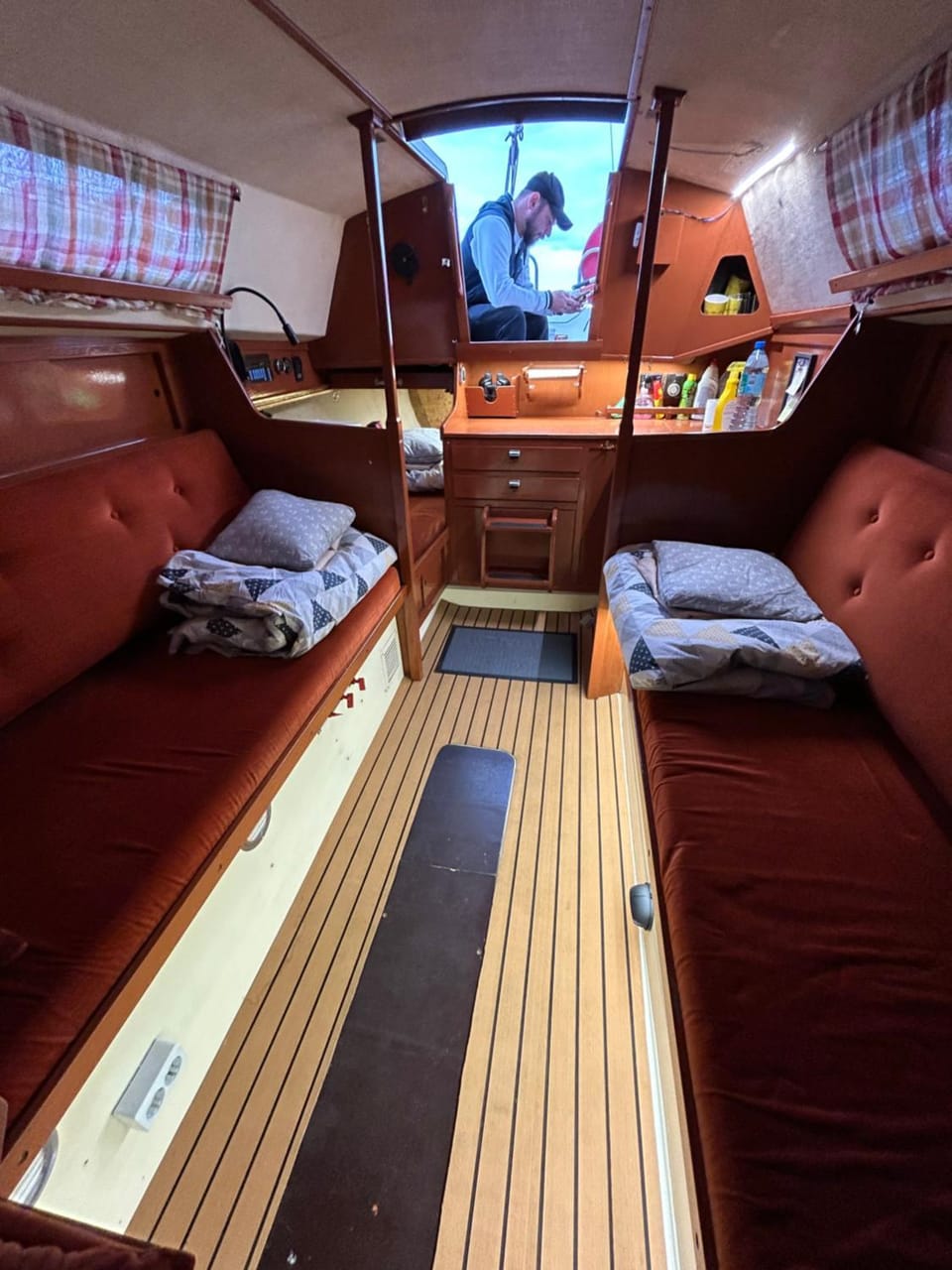 Nocleg na jachcie Ada2 w Świnoujsciu Docked boat in Swinoujscie